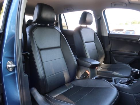 Used 2018 Volkswagen Tiguan SEL image 13