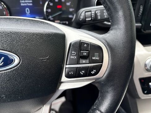 Used 2023 Ford Explorer XLT w/ Equipment Group 202A AWD/4WD image 12