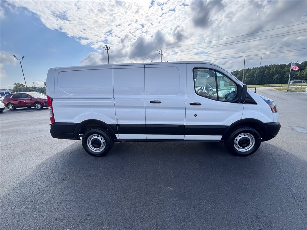 Used 2019 Ford Transit 250 130 Low Roof RWD image 8