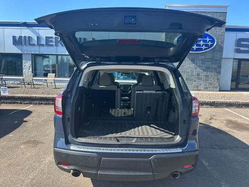 Used 2023 Subaru Ascent Premium w/ Convenience Package AWD/4WD image 9