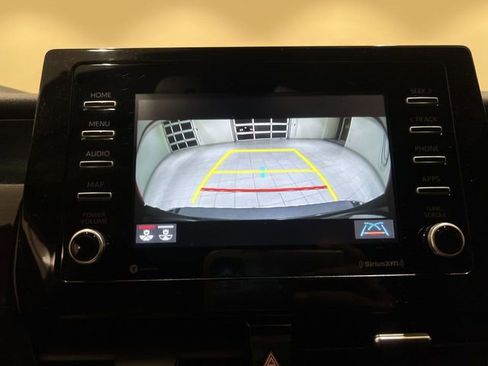 Used 2022 Toyota Camry LE w/ Convenience Package image 13