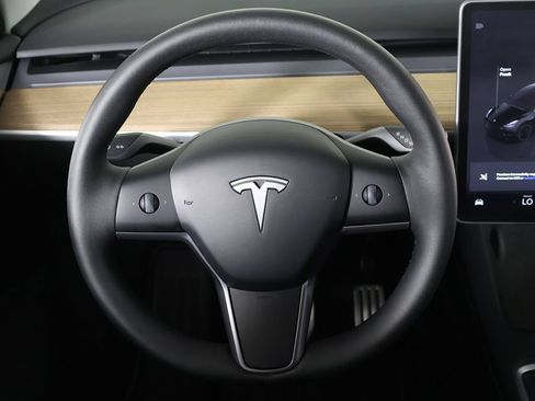 Used 2024 Tesla Model Y Performance AWD/4WD image 36