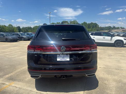New 2026 Volkswagen Atlas SE FWD image 6