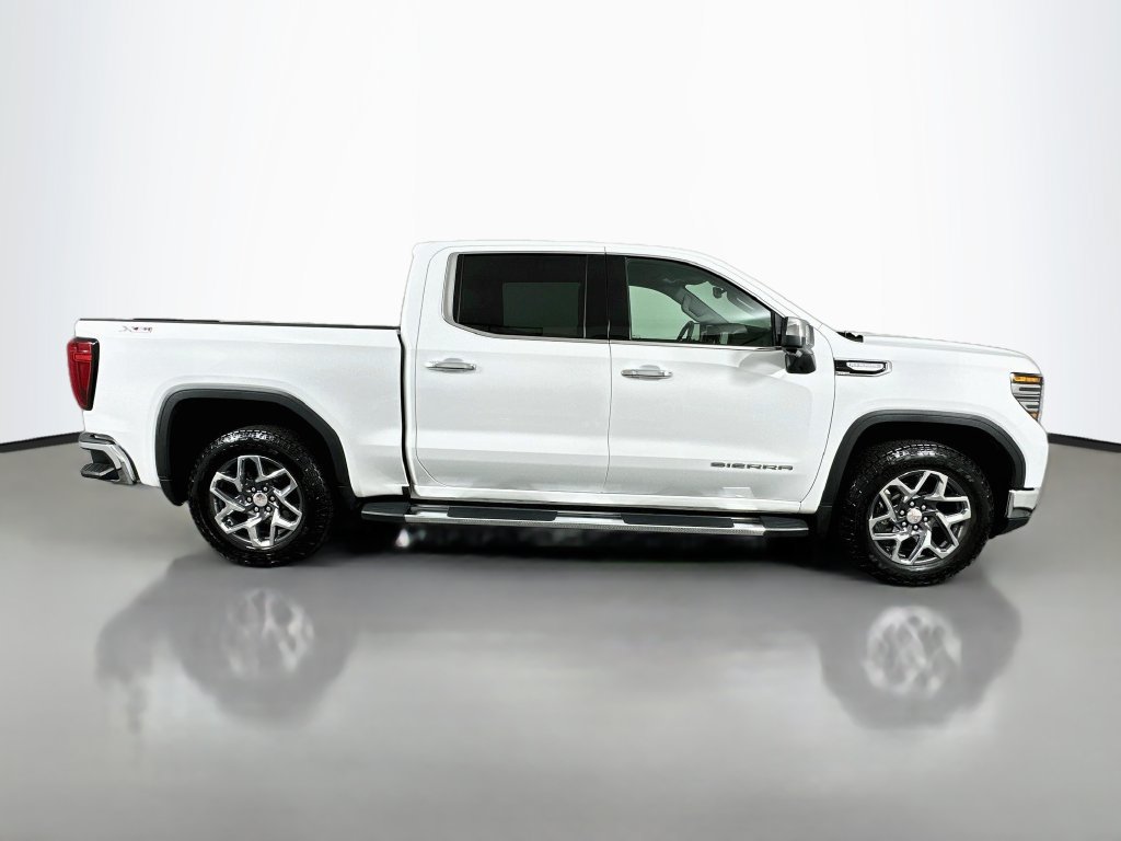 Used 2026 GMC Sierra 1500 SLT AWD/4WD image 4