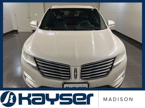 Used 2017 Lincoln MKC Reserve w/ Technology Package AWD/4WD image 2