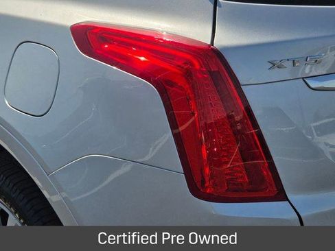 Certified 2019 Cadillac XT5 Premium Luxury FWD image 11