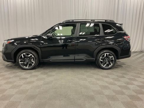 Used 2025 Subaru Forester Limited AWD/4WD image 16