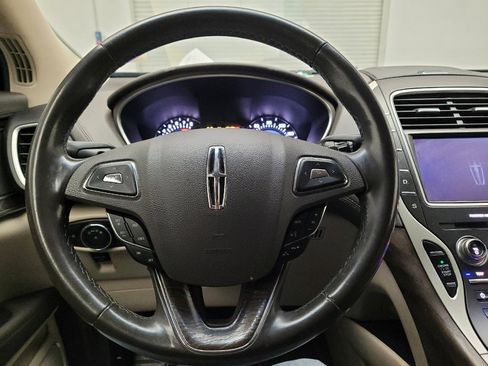 Used 2017 Lincoln MKX Reserve image 22