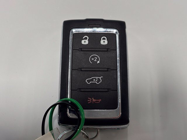 Used 2024 Jeep Grand Cherokee Limited w/ Luxury Tech Group II AWD/4WD image 9