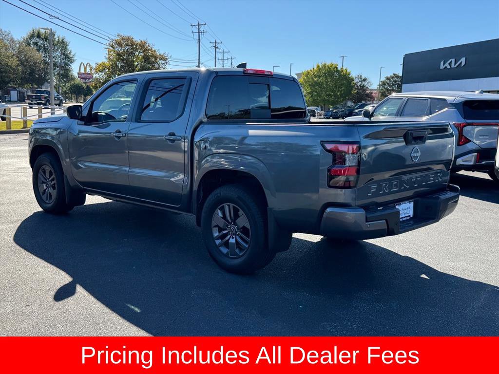 Used 2025 Nissan Frontier SV RWD image 5