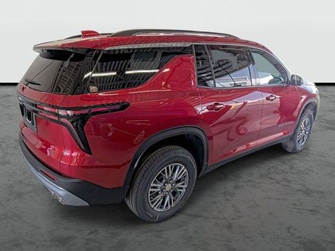 New 2026 Chevrolet Traverse LT w/ Driver Confidence Package AWD/4WD image 14