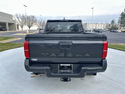 Certified 2025 Toyota Tacoma SR5 image 9