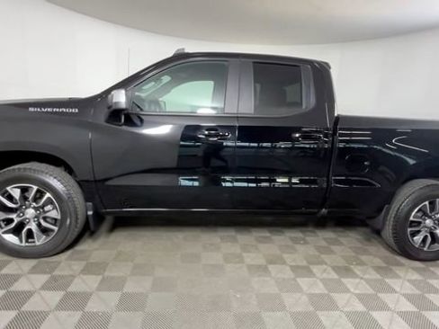 Used 2022 Chevrolet Silverado 1500 LT AWD/4WD image 11