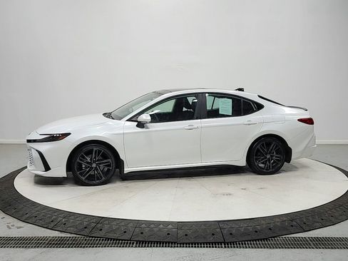 Used 2025 Toyota Camry XSE w/ Premium Plus Package FWD image 4