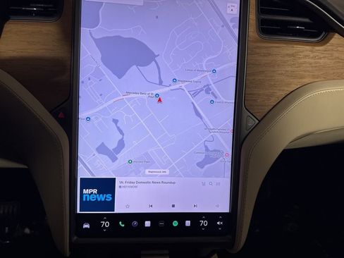 Used 2020 Tesla Model X Long Range image 32