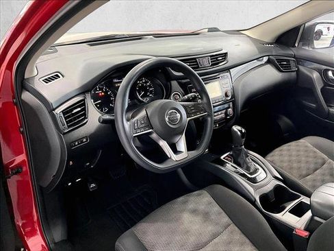 Used 2018 Nissan Rogue Sport SV FWD image 14