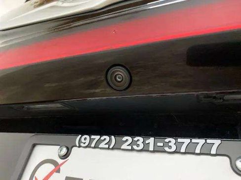 Used 2025 Chrysler Pacifica Select FWD image 98