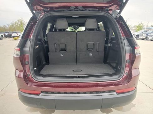 New 2026 Jeep Grand Cherokee L Limited AWD/4WD image 19