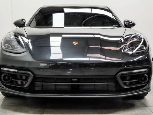 Used 2023 Porsche Panamera 4 Platinum Edition AWD/4WD image 4