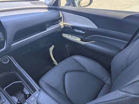 Used 2024 Toyota Grand Highlander Limited image 18