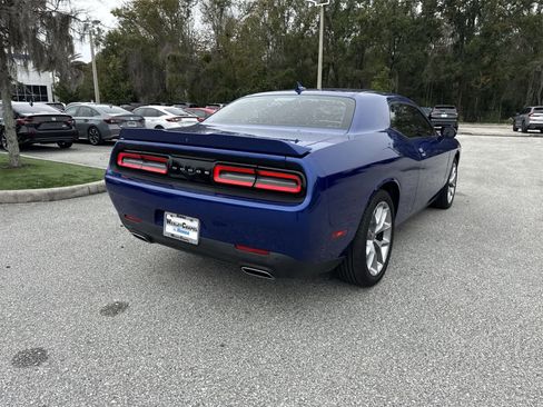 Used 2021 Dodge Challenger SXT w/ Plus Package image 6