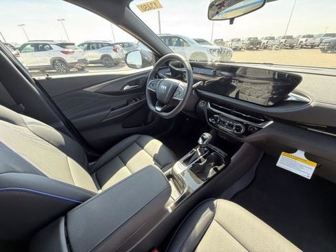 New 2026 Buick Envista Sport Touring image 31