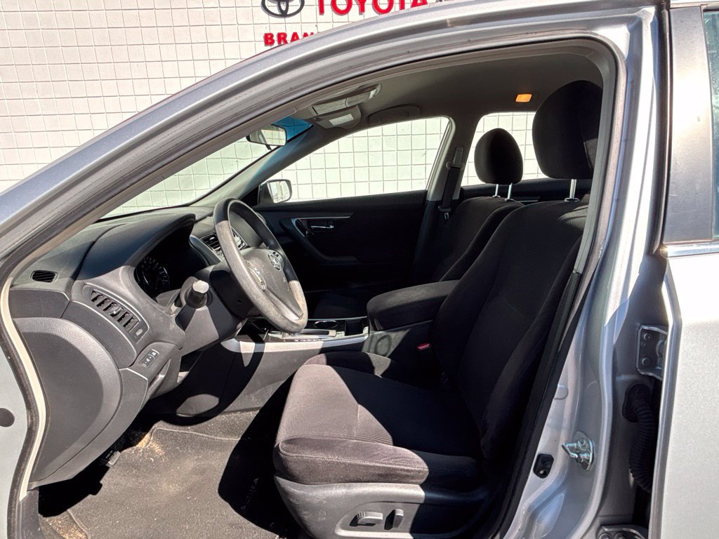 Used 2013 Nissan Altima 2.5 S FWD image 3