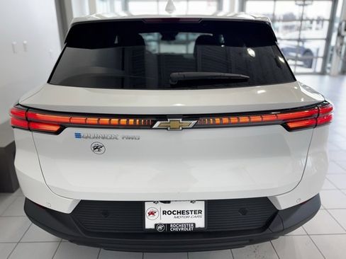 New 2026 Chevrolet Equinox EV LT image 35