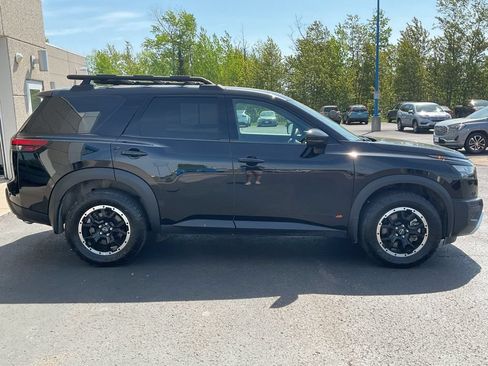 Used 2025 Nissan Pathfinder Rock Creek AWD/4WD image 4