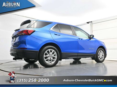 Used 2024 Chevrolet Equinox LT AWD/4WD image 25