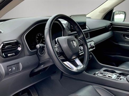 Used 2023 Honda Pilot EX-L image 11