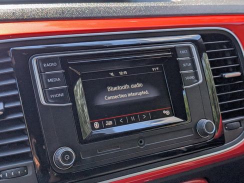 Used 2019 Volkswagen Beetle 2.0T S image 32