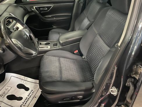 Used 2016 Nissan Altima 2.5 SV FWD image 17