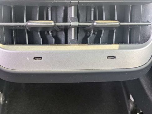Used 2022 Tesla Model 3 RWD image 13