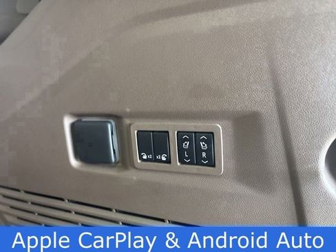 Used 2022 GMC Yukon Denali image 12