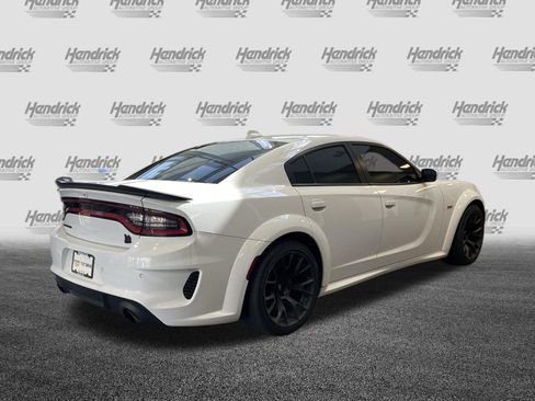 Used 2022 Dodge Charger Scat Pack RWD image 9