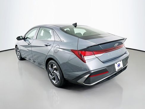 Certified 2025 Hyundai Elantra Sport image 7