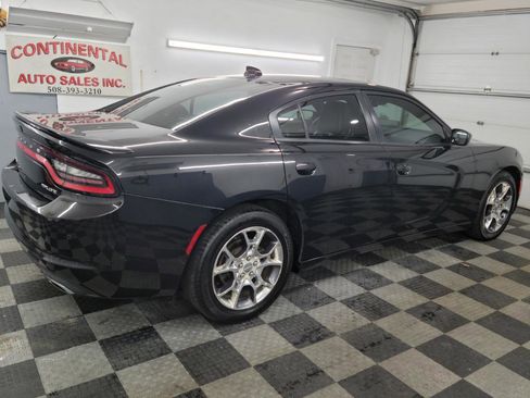 Used 2015 Dodge Charger SXT w/ AWD Premium Group image 5