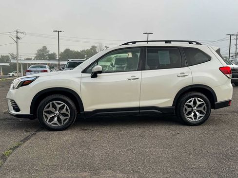 Certified 2023 Subaru Forester Premium AWD/4WD image 6