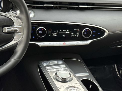Used 2025 Genesis GV70 2.5T image 5
