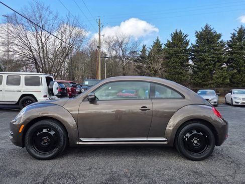 Used 2014 Volkswagen Beetle 1.8T image 4