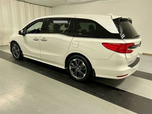 Used 2023 Honda Odyssey Elite image 6