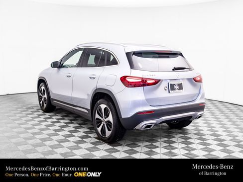 New 2026 Mercedes-Benz GLA 250 4MATIC image 3