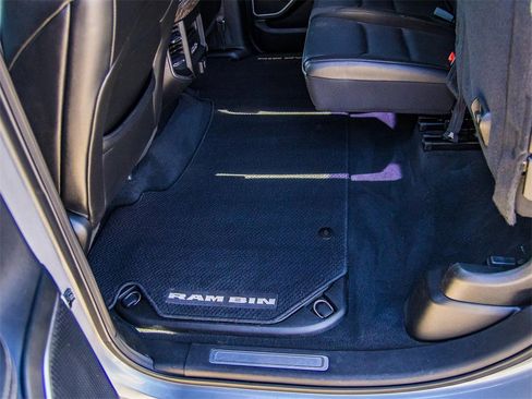 Used 2019 RAM 1500 Laramie image 29