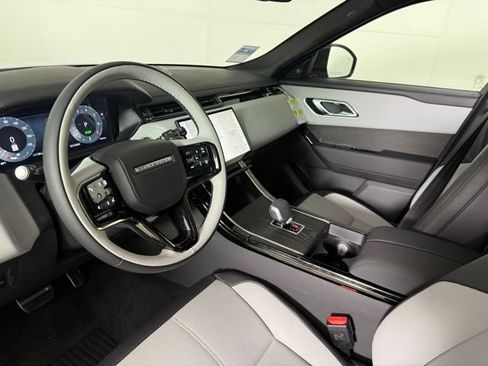 Used 2026 Land Rover Range Rover Velar Dynamic SE AWD/4WD image 36