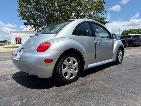 Used 2003 Volkswagen Beetle GLS FWD image 5