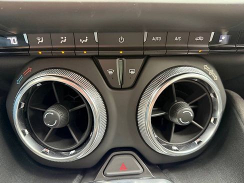Used 2020 Chevrolet Camaro SS RWD image 20