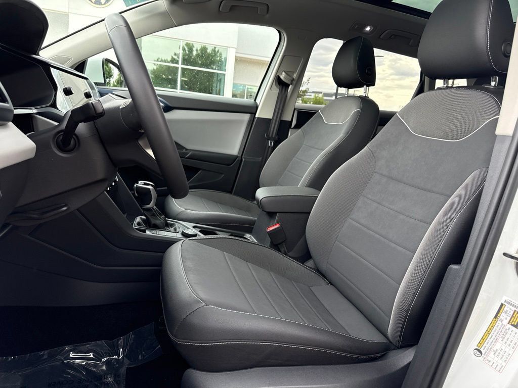 Certified 2023 Volkswagen Taos SE AWD/4WD image 10