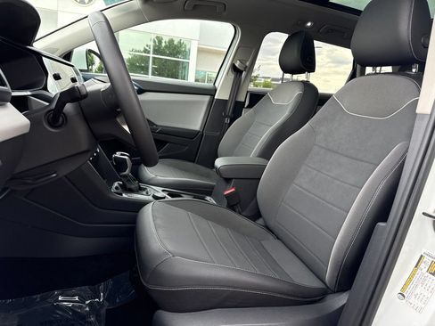 Certified 2023 Volkswagen Taos SE AWD/4WD image 10