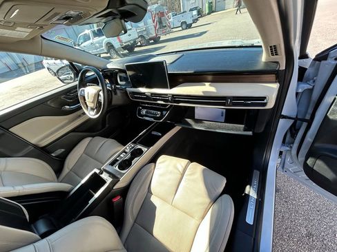 Used 2025 Lincoln Corsair Reserve w/ Equipment Group 202A image 26